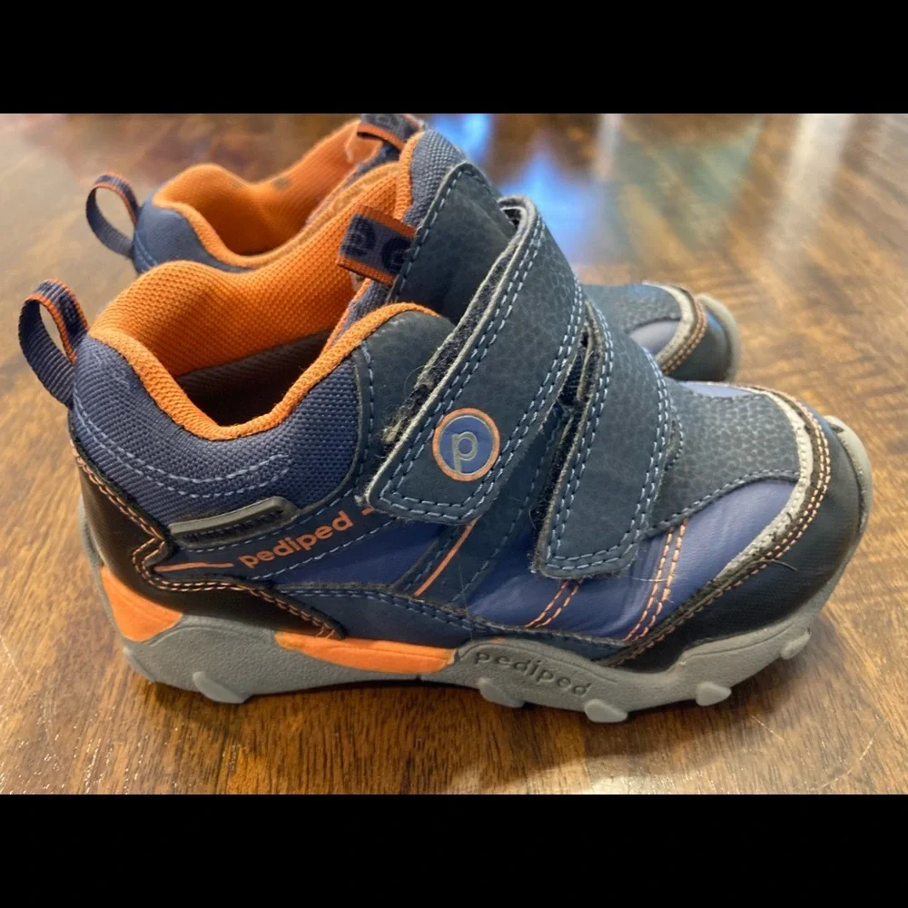 PediPed Flex Force Shoes, size 27, toddler 10.5.